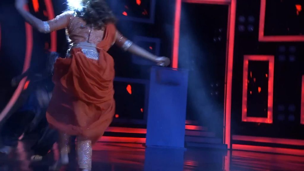 Special Event: D_4_Dance_Reloaded_I_Dhilsha_Rinosh_-_Dhak_Dhak_Karne_Laga_I_Mazhavil_Manorama_1080p